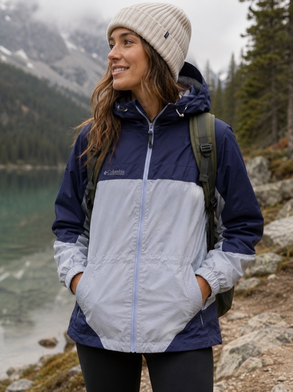 Columbia Lightweight Hooded Windbreaker Jacket
